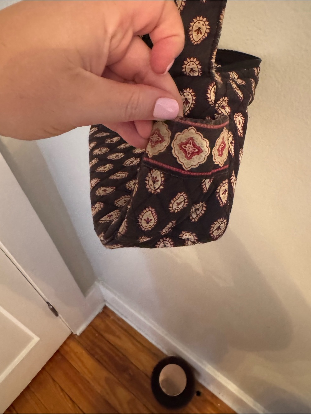 Vintage Vera Bradley Black Paisley Teardrop Shoulder bag- Retired 2002 - Picture 8 of 8